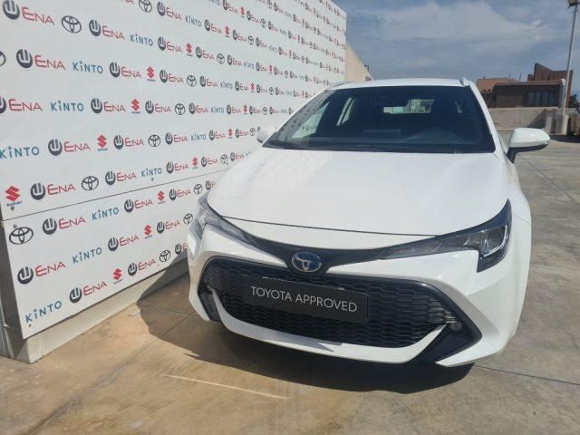 Usata Toyota Corolla Active 122 CV (89 kW) 2019 Bianco pastello Station wagon