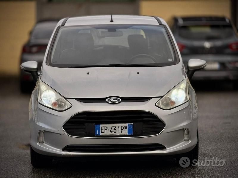 Begagnad Ford B-MAX Titanium 100 HK (73 kW) 2013 Grå Minibuss
