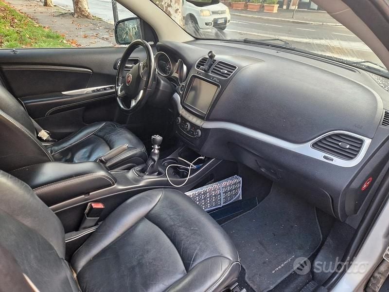 Usata Fiat Freemont Lounge 170 CV (125 kW) 2013 Grigio SUV