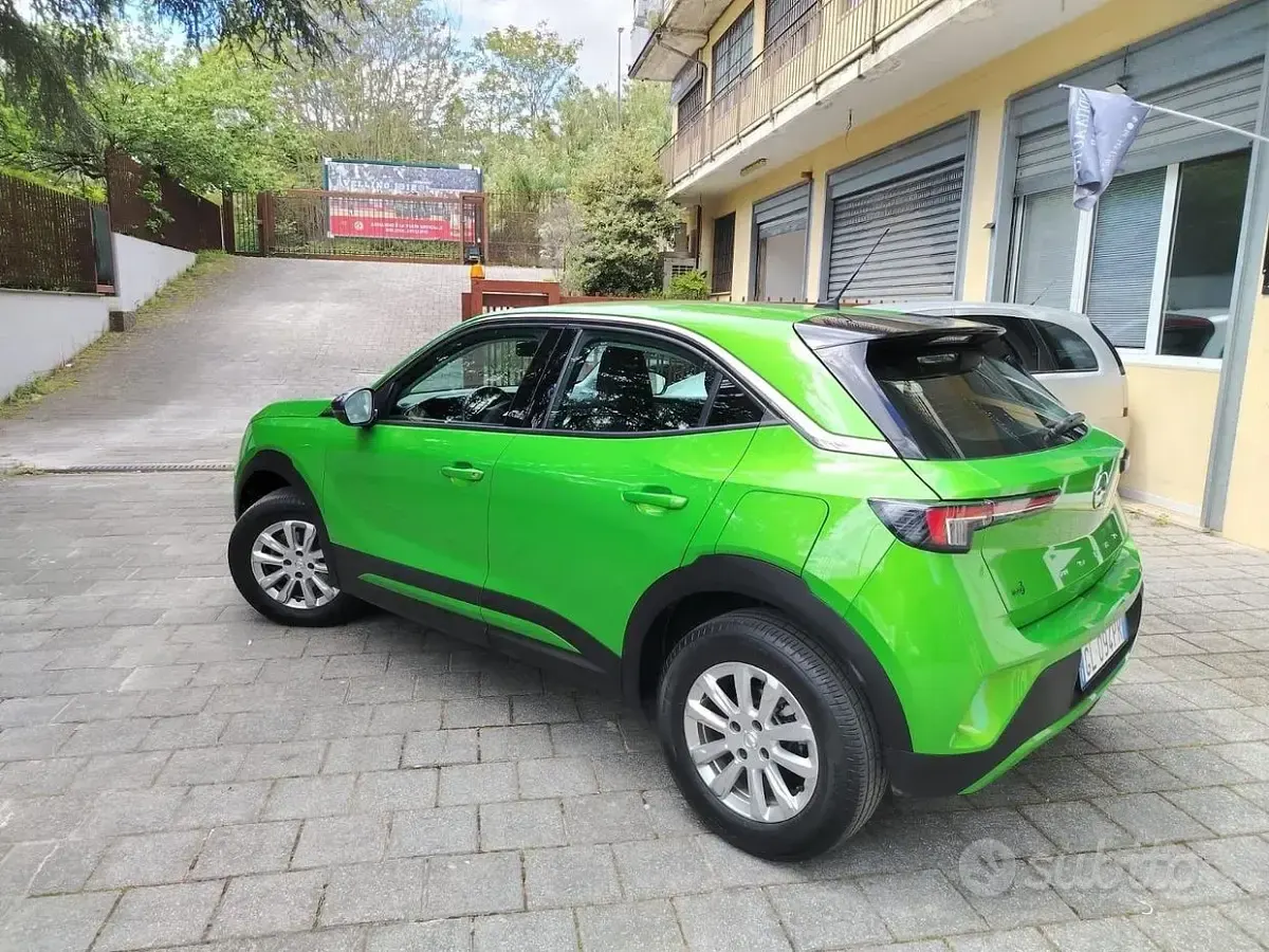 Usata Opel Mokka Edition 101 CV (74 kW) 2022 Verde SUV