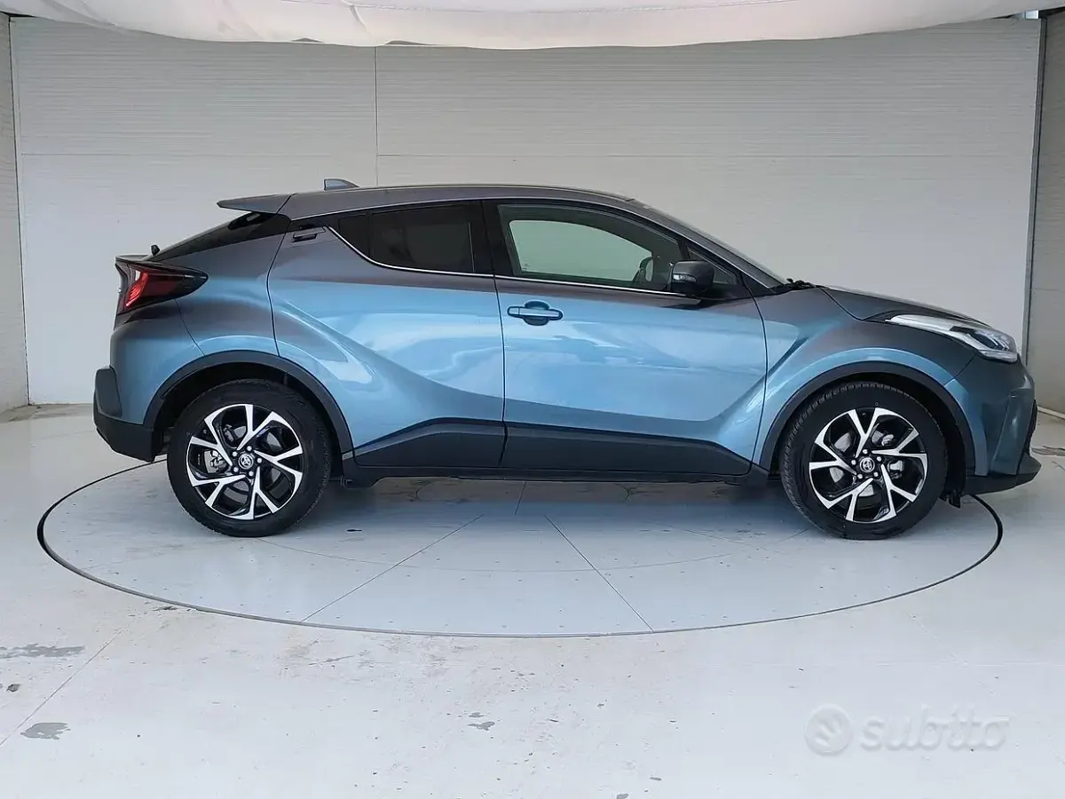 Usata Toyota C-HR Trend 98 CV (72 kW) 2022 Grigio SUV
