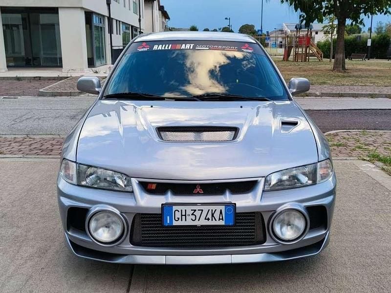 Usata Mitsubishi Lancer 280 CV (205 kW) 1996 Argento Berlina