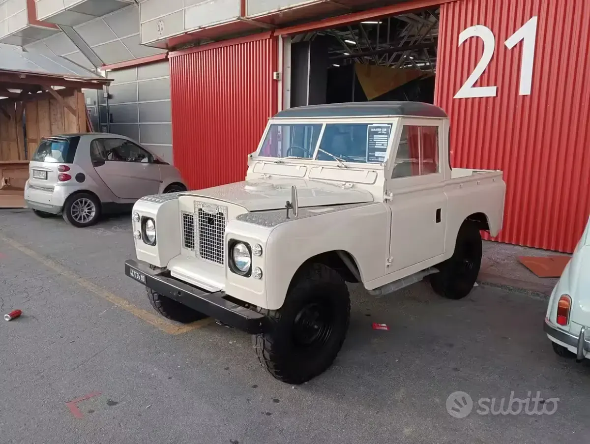 Usata Land Rover Defender 62 CV (45 kW) 1970 SUV