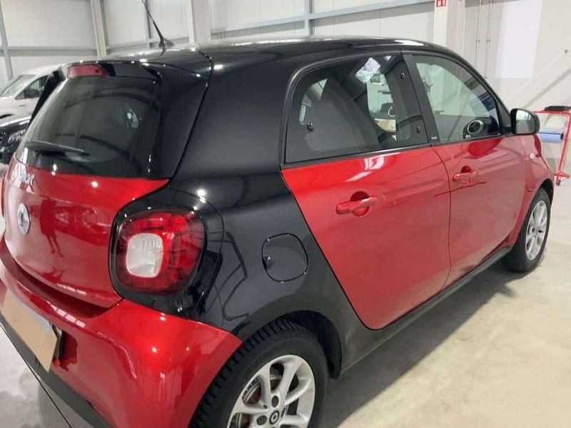 Usata Smart ForFour Passion 90 CV (66 kW) 2017 Rosso Utilitaria