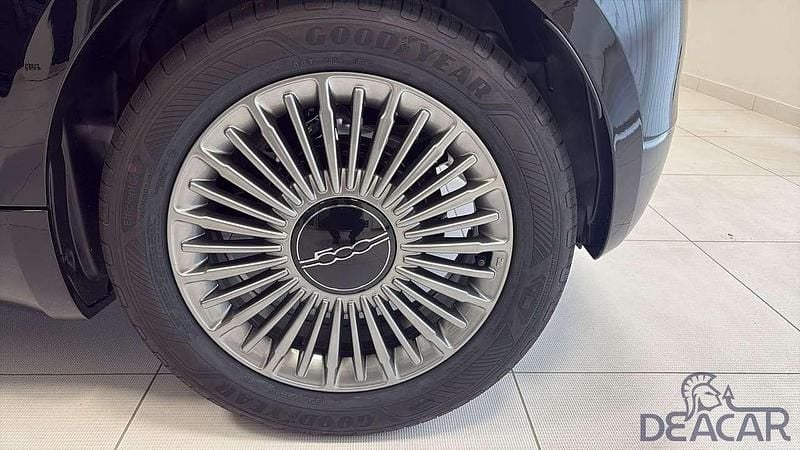 Nuova Fiat 500 65 CV (47 kW) 2025 Rosso Berlina