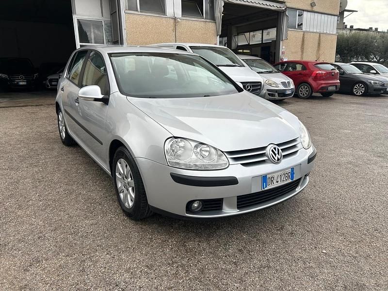 Usata VW Golf VI 102 CV (75 kW) 2008 Argento Utilitaria
