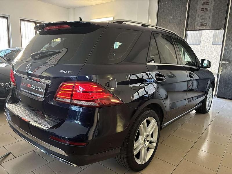 Usata Mercedes GLE350 Exclusive 258 CV (189 kW) 2018 Tanzanite blue SUV