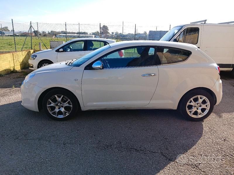 Usata Alfa Romeo MiTo 120 CV (88 kW) 2015 Bianco Utilitaria