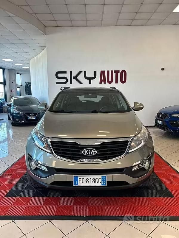 Usata Kia Sportage 163 CV (119 kW) 2010 Grigio SUV