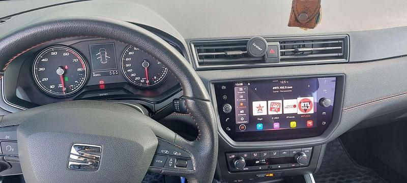 Käytetty Seat Arona FR 90 HP (66 kW) 2020 Valkoinen Katumaasturi