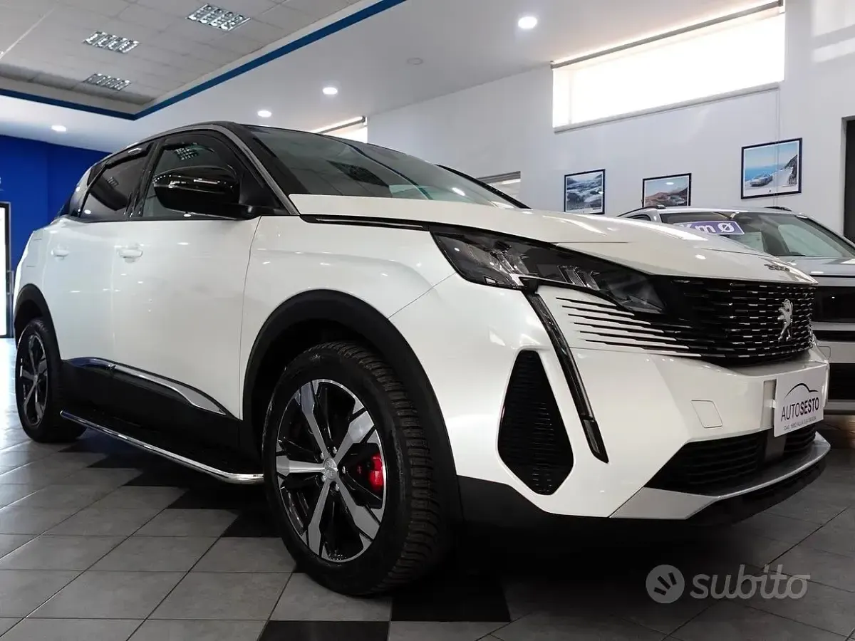 Usata Peugeot 3008 Allure 130 CV (95 kW) 2023 Bianco SUV
