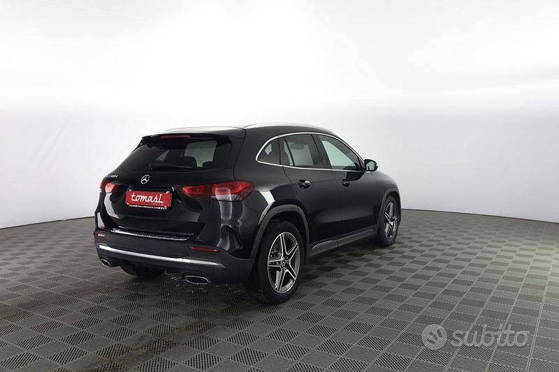 Usata Mercedes GLA180 Premium 116 CV (85 kW) 2020 Nero SUV