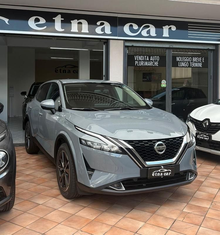 Grigio Usata 2022 Nissan Qashqai Style Edition SUV | 24.900 € (Buon prezzo) - Immagine 1/4