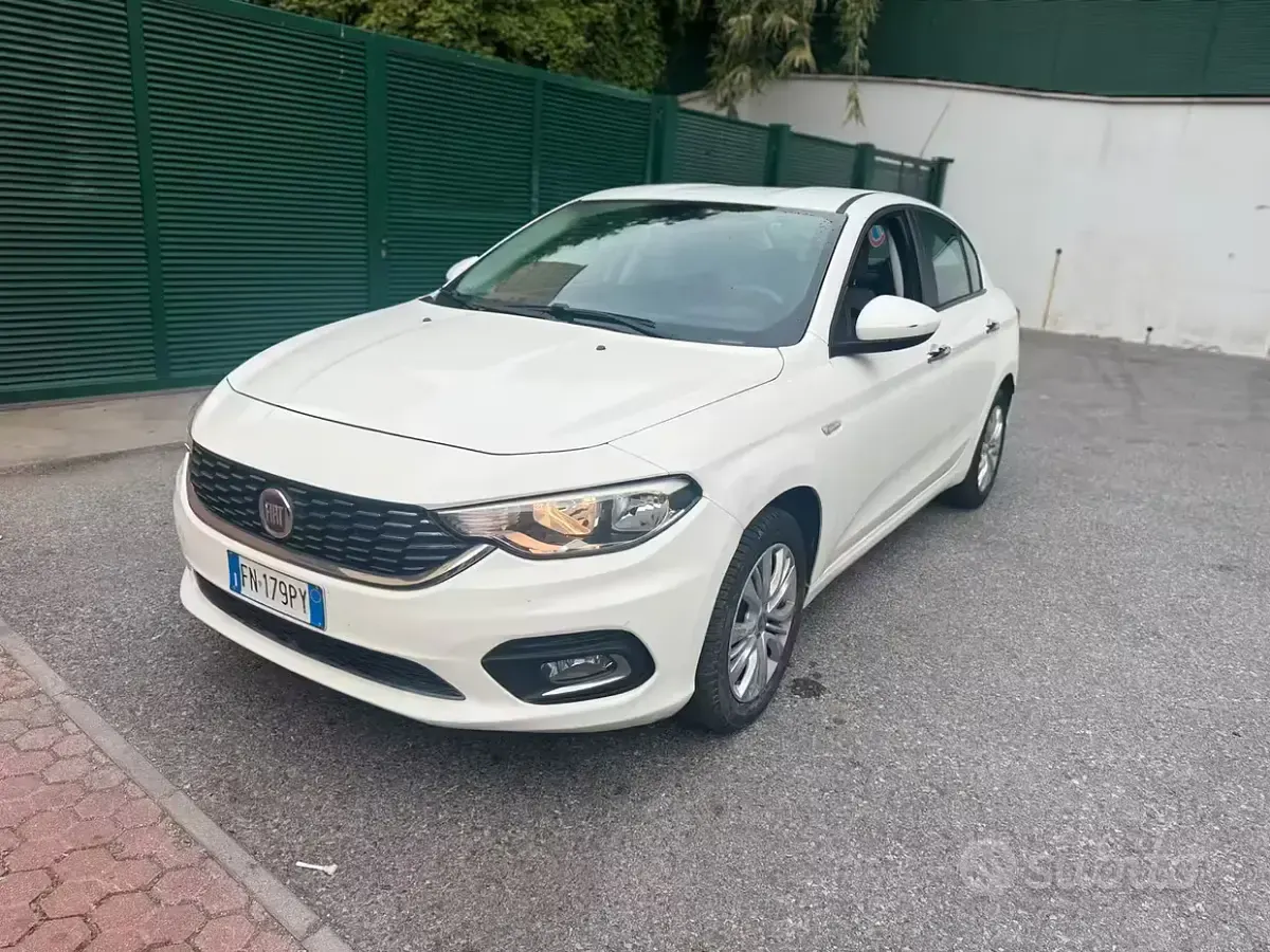Usata Fiat Tipo 95 CV (69 kW) 2018 Bianco Berlina