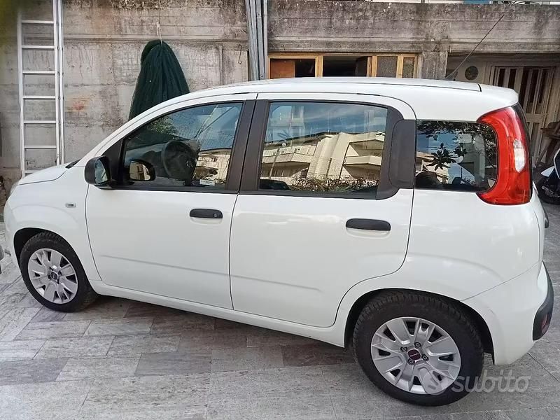 Usata Fiat Panda 69 CV (50 kW) 2016 Bianco Utilitaria