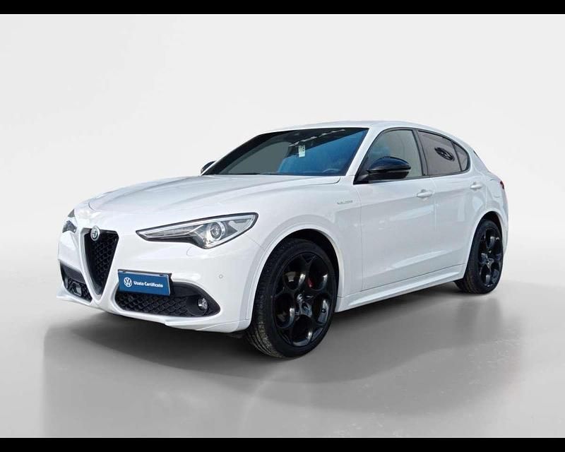 Usata Alfa Romeo Stelvio Ti 209 CV (153 kW) 2022 Bianco SUV