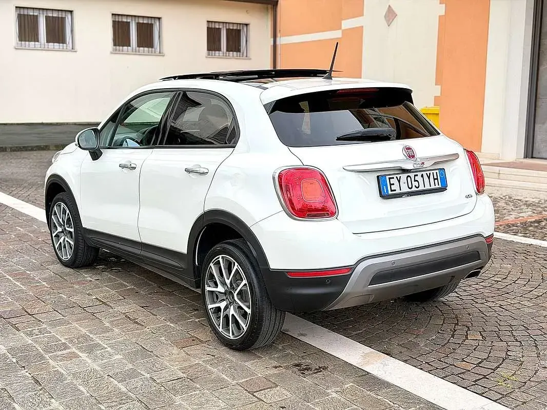 Usata Fiat 500 Cross Plus 140 CV (102 kW) 2015 Bianco Station wagon