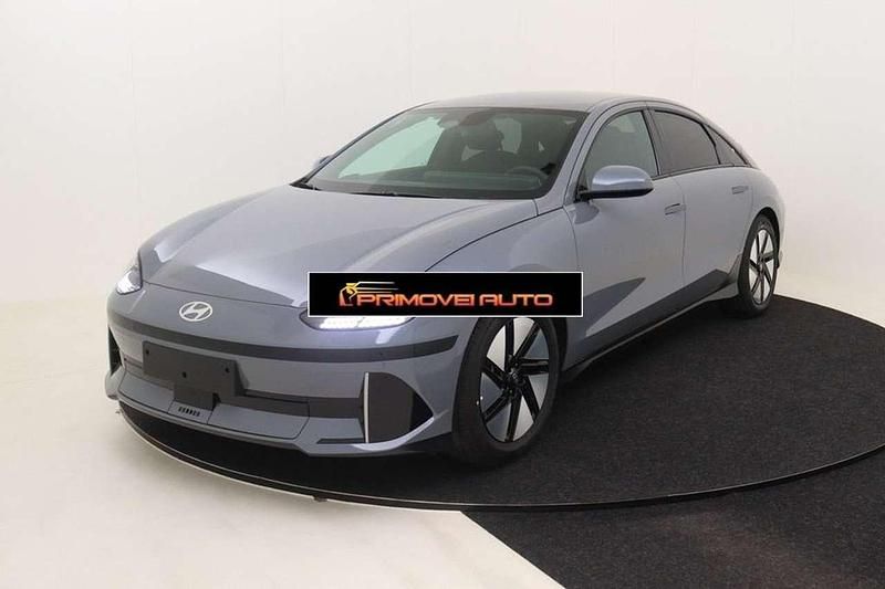 Grigio Nuova 2025 Hyundai Ioniq 6 Tre volumi | 41.800 € (Super prezzo) - Immagine 1/4