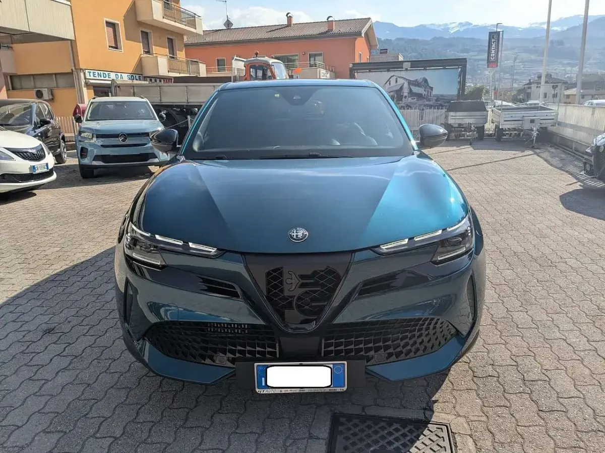 Usata Alfa Romeo GT Junior Edizione Speciale 136 CV (100 kW) 2025 Blu/azzurro SUV