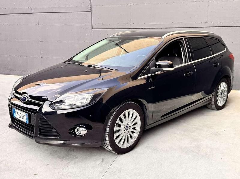 Usata Ford Focus 125 CV (91 kW) 2012 Nero Station wagon