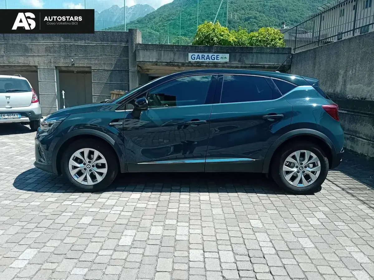 Usata Renault Captur Intens 91 CV (66 kW) 2022 Blu/azzurro SUV