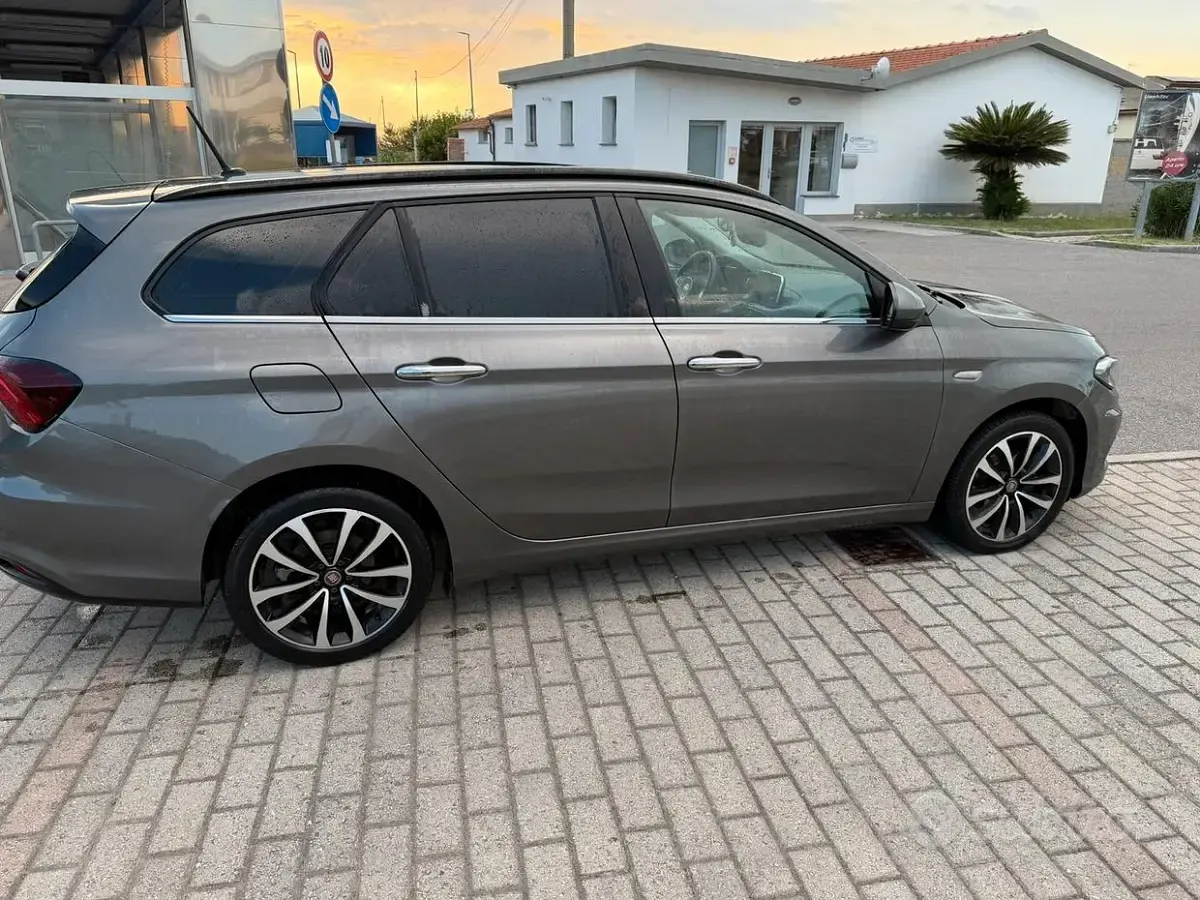 Usata Fiat Tipo 2018 Grigio Station wagon