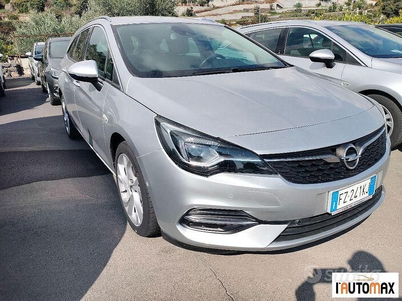 Usata Opel Astra Business 122 CV (89 kW) 2019 Argento Station wagon