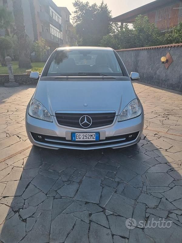 Usata Mercedes A180 Elegance 108 CV (79 kW) 2009 Grigio Berlina