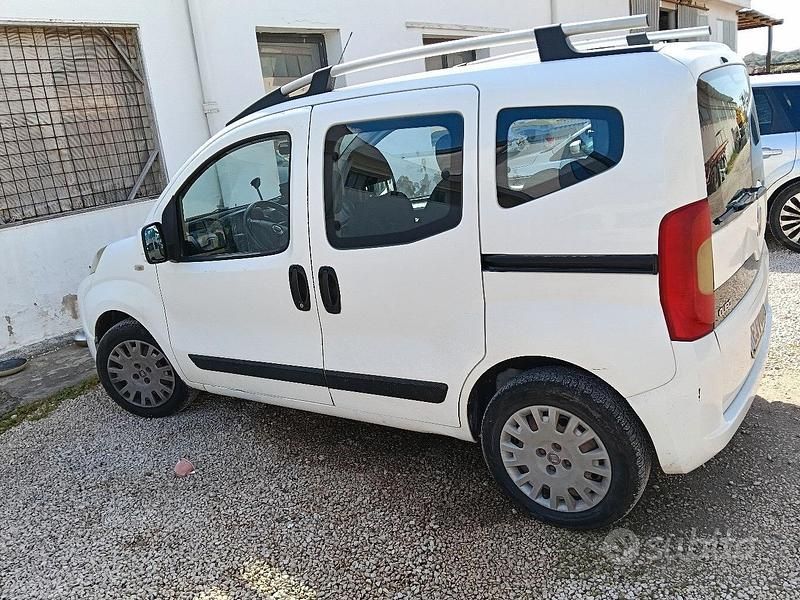 Usata Fiat Qubo Trekking 75 CV (55 kW) 2012 Bianco Monovolume