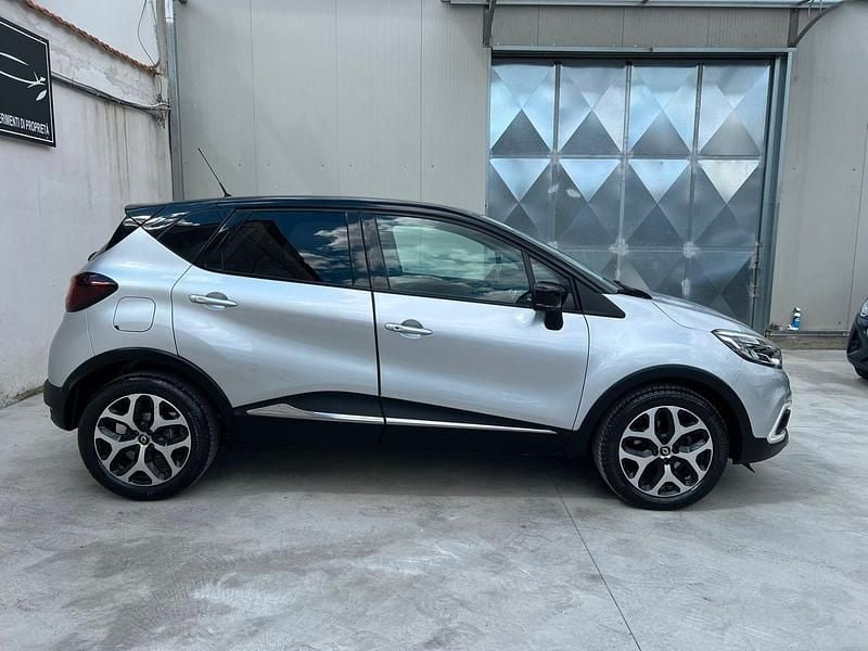 Usata Renault Captur 110 CV (80 kW) 2018 Grigio SUV
