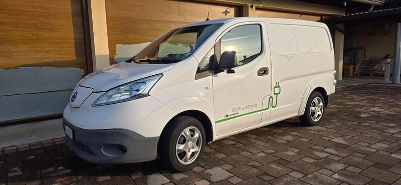 Usata Nissan e-NV200 Tekna 80 kW (109 CV) 2017 Monovolume