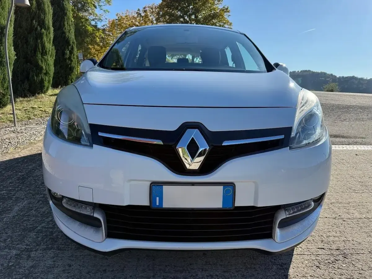 Usata Renault Scénic XMOD 131 CV (96 kW) 2014 Bianco Monovolume