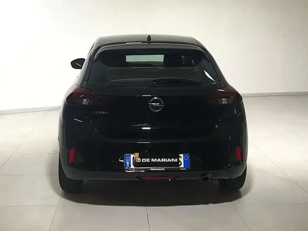 Usata Opel Corsa Edition 75 CV (55 kW) 2021 Nero Utilitaria