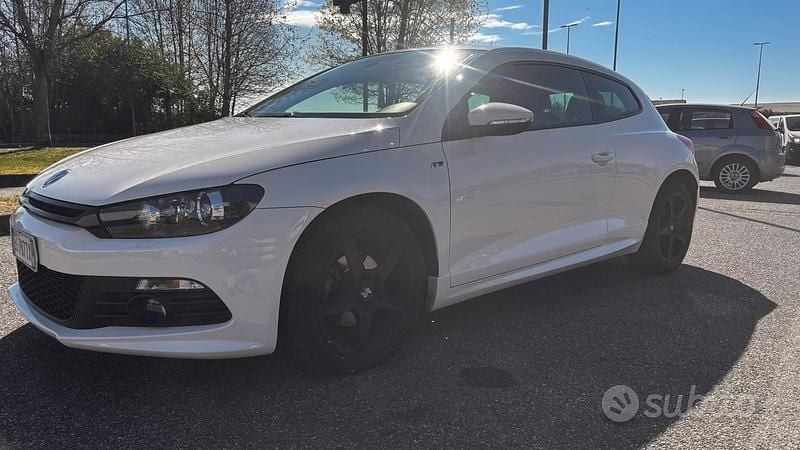 Usata VW Scirocco R-line 122 CV (89 kW) 2010 Bianco Coupé