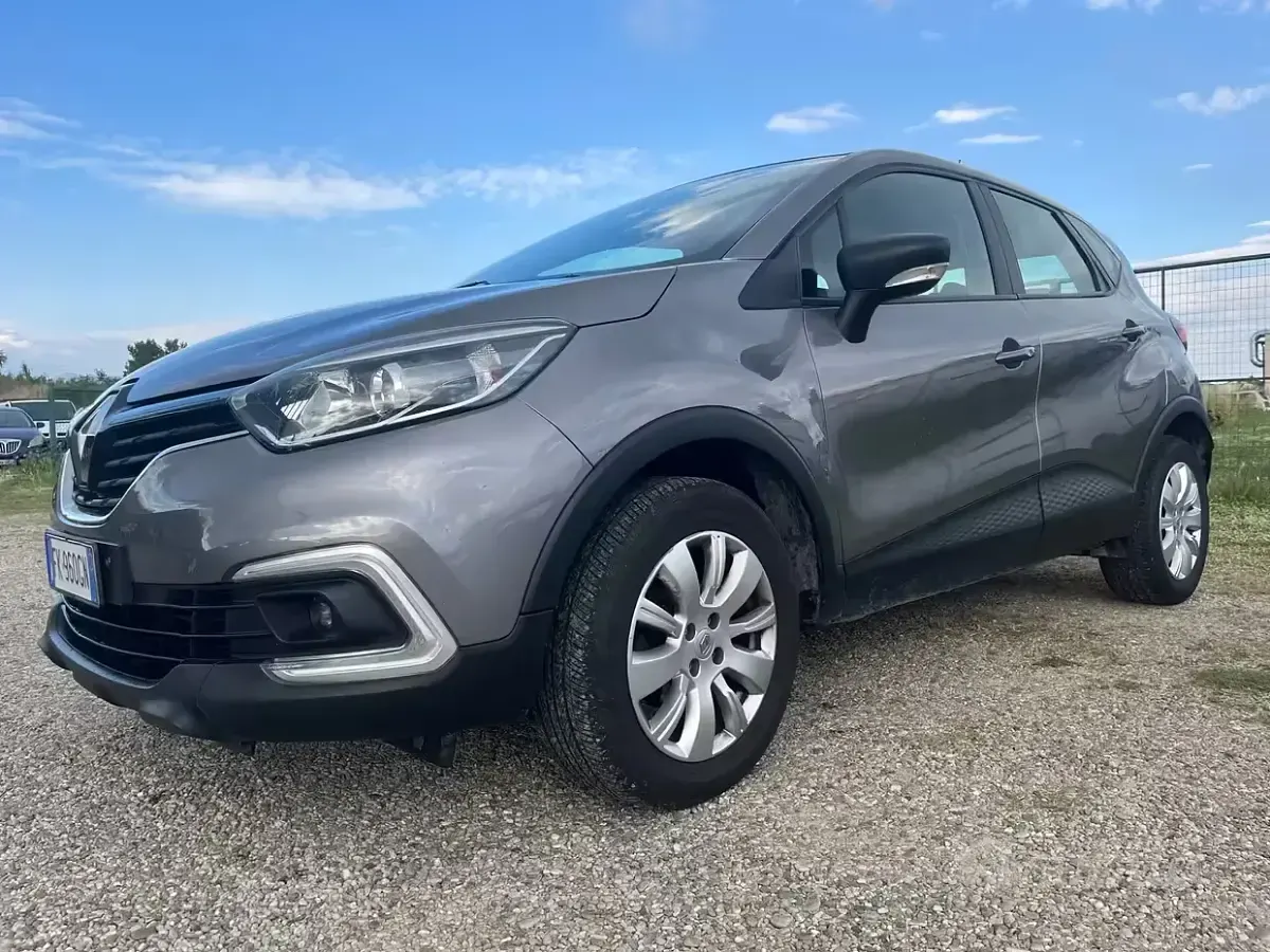 Gebraucht Renault Captur Bose Edition 90 PS (66 kW) 2017 Grau SUV