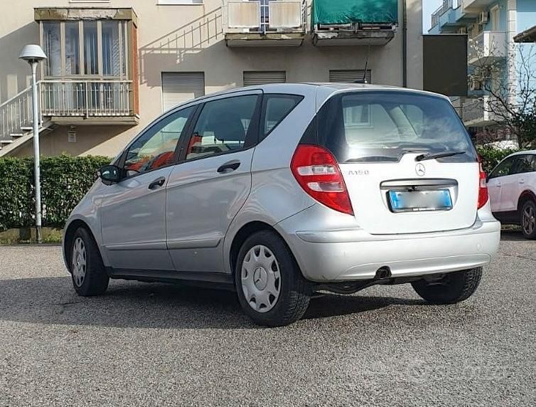 Usata Mercedes A200 95 CV (69 kW) 2004 Grigio Berlina