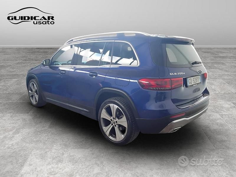 Usata Mercedes GLB200 150 CV (110 kW) 2021 Blu SUV