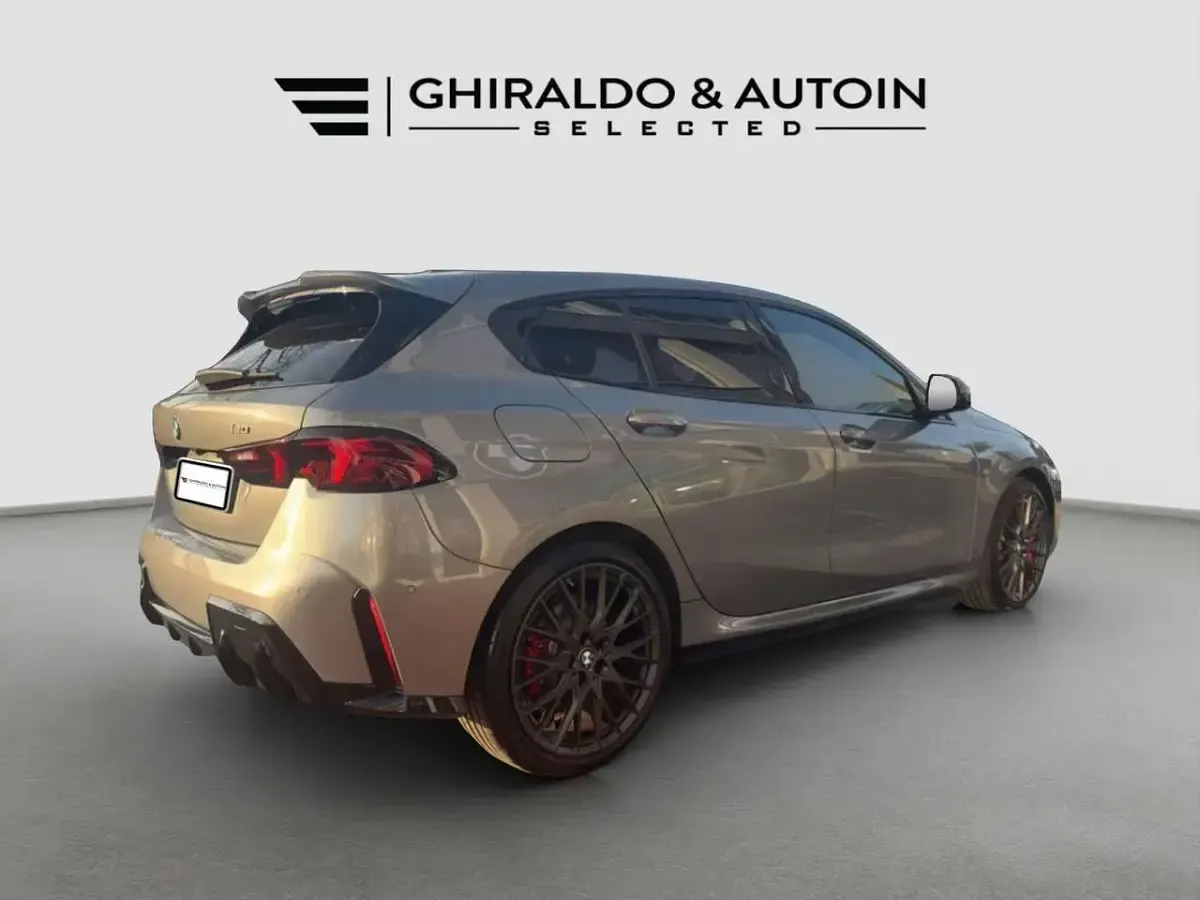 Usata BMW 120 M Sport 170 CV (125 kW) 2025 Grigio Utilitaria