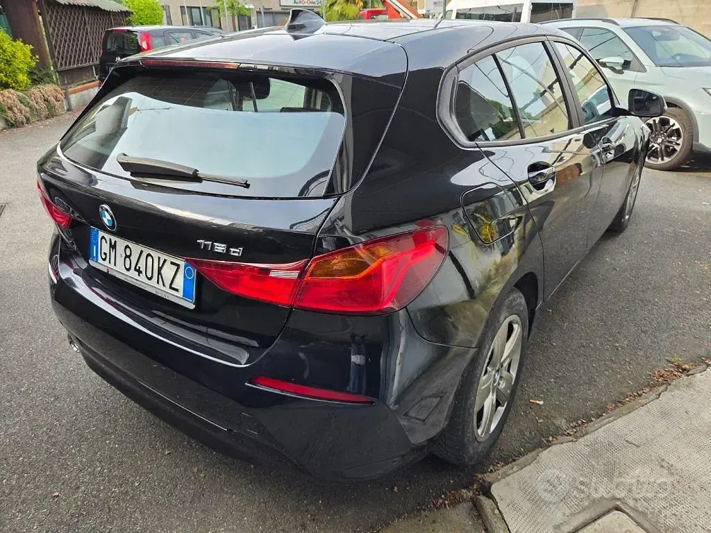 Usata BMW 116 Advantage 116 CV (85 kW) 2022 Nero Utilitaria