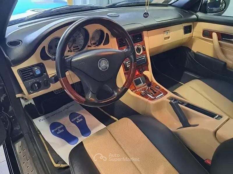 Usata Mercedes SLK200 163 CV (119 kW) 2001 Nero Cabrio