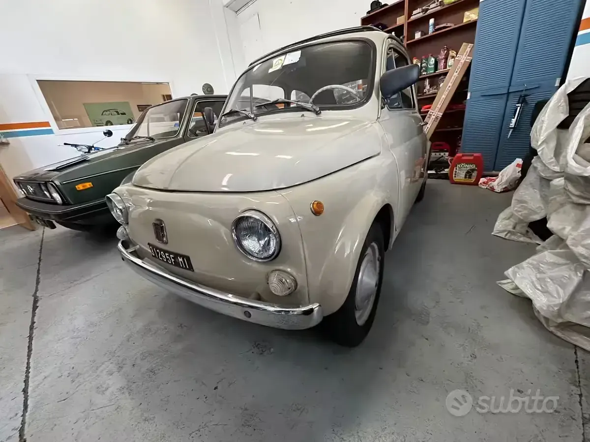 Usata Fiat Cinquecento 18 CV (13 kW) 1960 Utilitaria