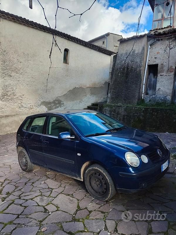 Usata VW Polo 75 CV (55 kW) 2002 Blu Berlina