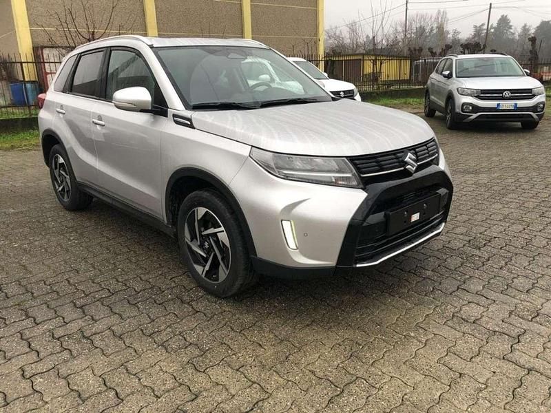 Nuova Suzuki Vitara 110 CV (80 kW) 2026 Vari colori SUV