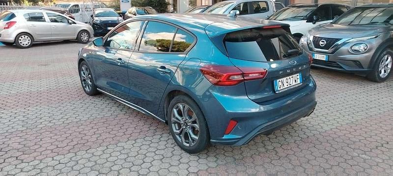 Usata Ford Focus ST-Line 125 CV (91 kW) 2023 Blu/azzurro Berlina