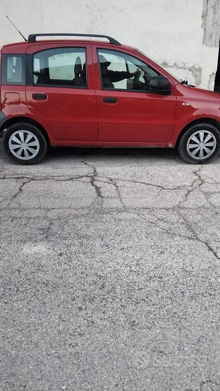 Usata Fiat Panda 75 CV (55 kW) 2012 Rosso Utilitaria