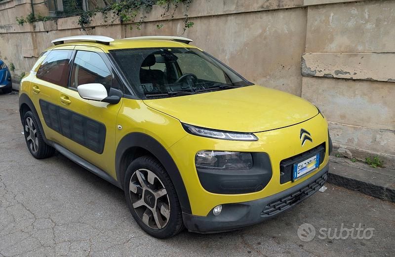 Usata Citroën C4 Cactus 82 CV (60 kW) 2014 Giallo Utilitaria