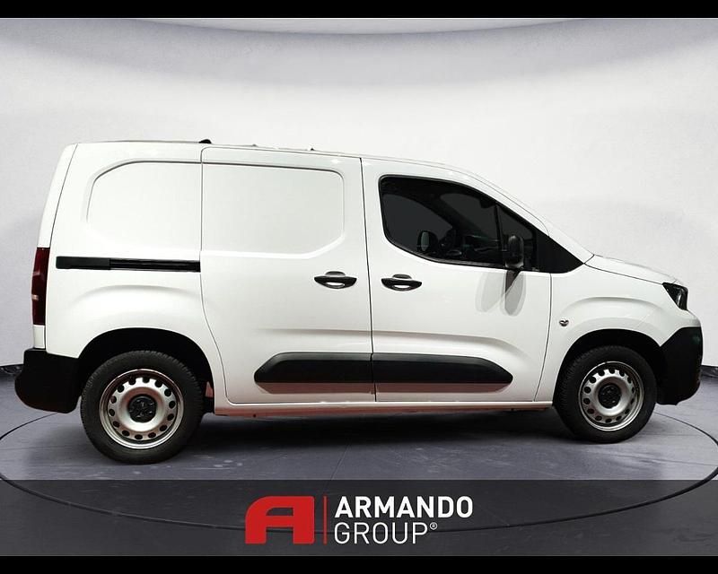 Gebraucht Peugeot Partner Premium 131 PS (96 kW) 2021 Weiß Van / Kleinbus
