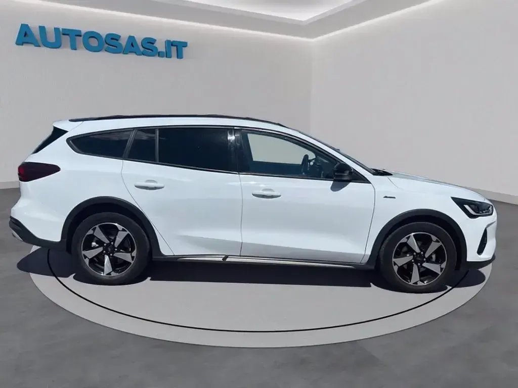 Usata Ford Focus Active 125 CV (91 kW) 2023 Bianco Station wagon