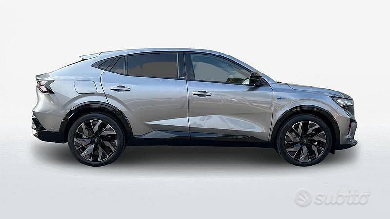 Usata Renault Rafale Esprit Alpine 200 CV (147 kW) 2024 Grigio SUV