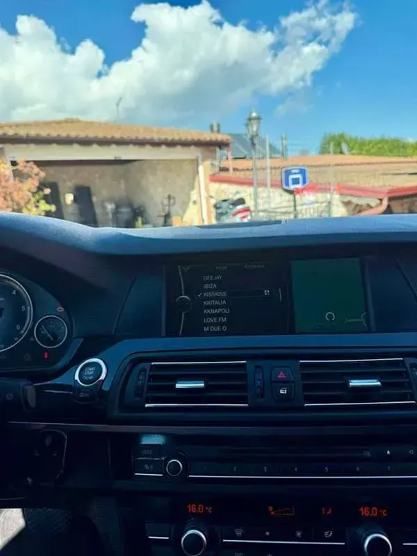 Usata BMW 525 M Sport 218 CV (160 kW) 2012 Blu/azzurro Station wagon